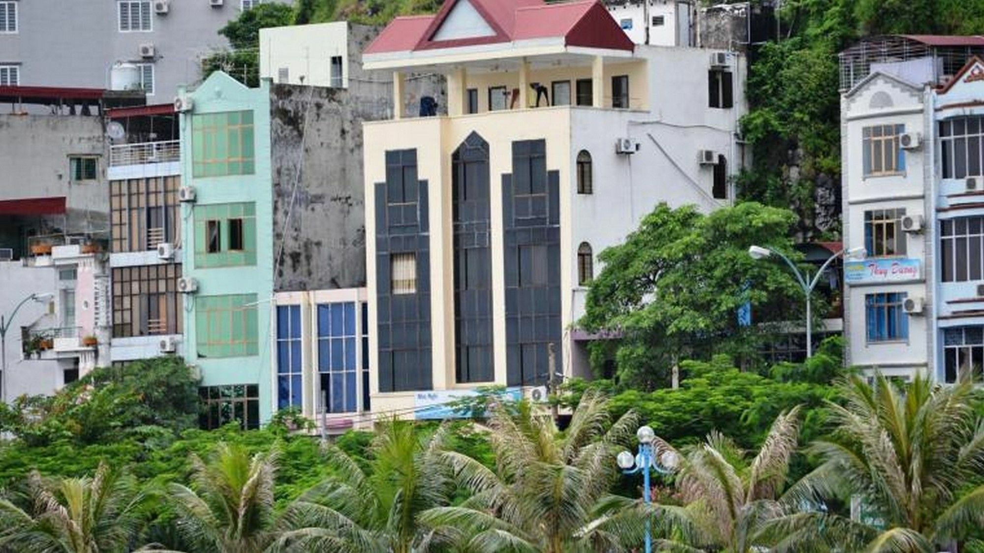 Nam Phuong Hotel Dong Khe Sau Екстер'єр фото